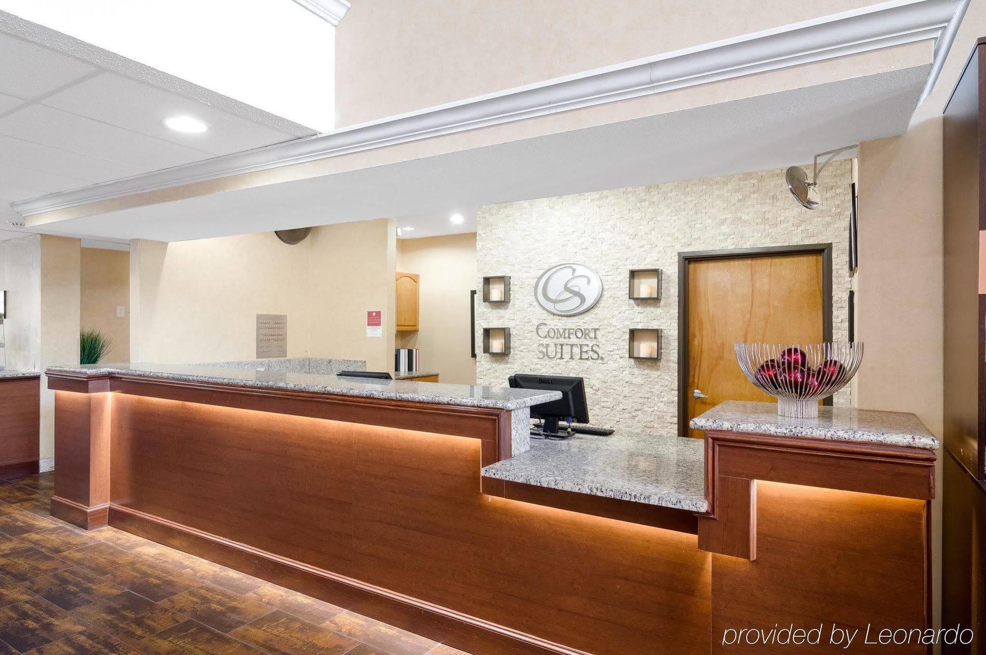 Quality Suites Irving-Las Colinas Экстерьер фото