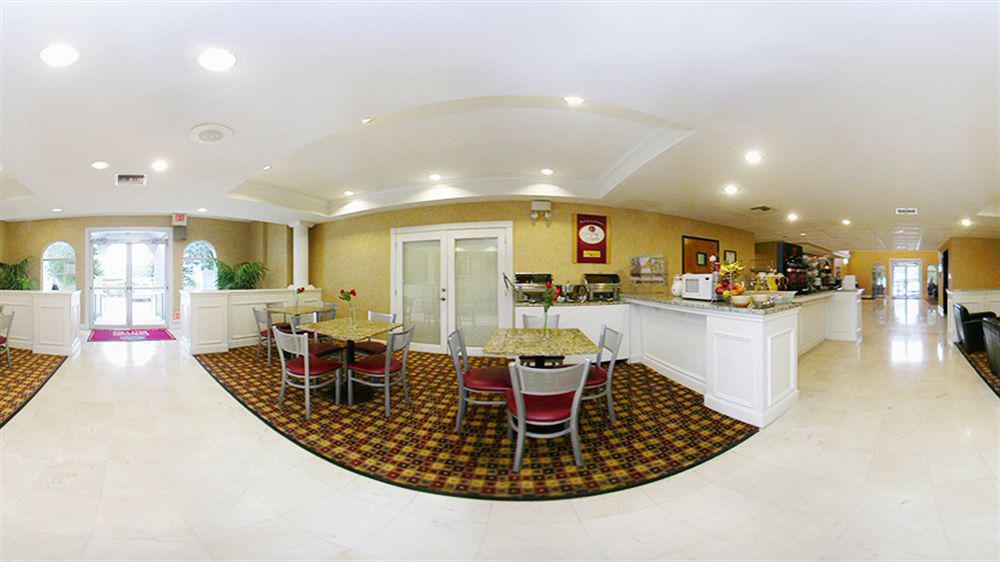 Quality Suites Irving-Las Colinas Экстерьер фото